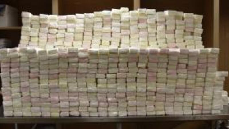 La Oficina de Aduanas y Protección Fronteriza de EE. UU. dijo que la cocaína totalizó más de $...