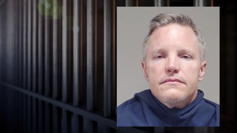 Mark Elliott Jones, de 49 años, de McKinney, fue sentenciado a 35 años de prisión sin...